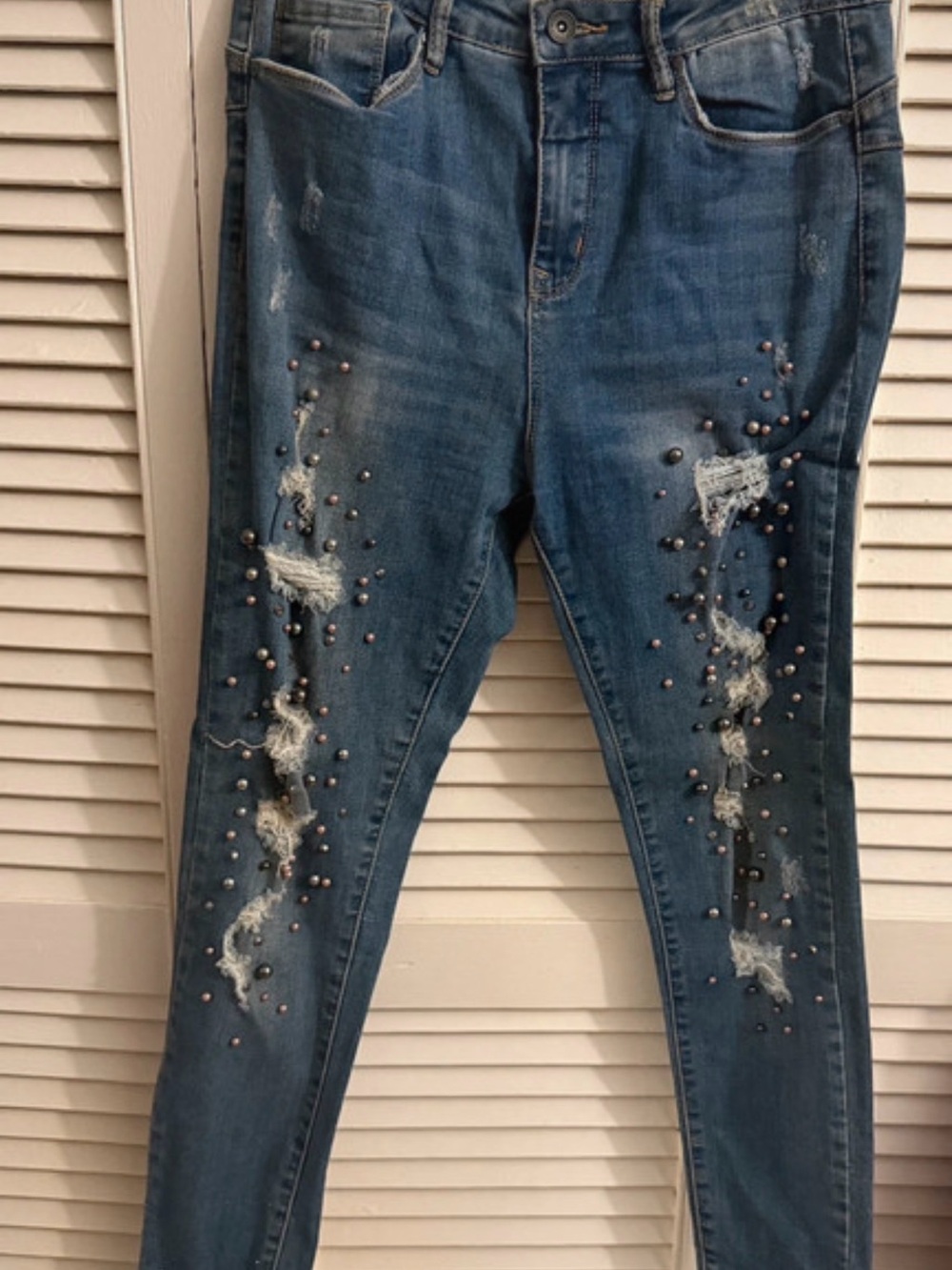 Lucky Brand Blue Pearl-Studded Skinny Jeans